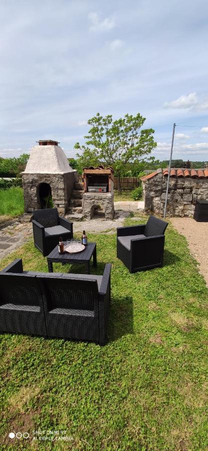 Maison De Charme Avec Jardin Cousance Exteriör bild