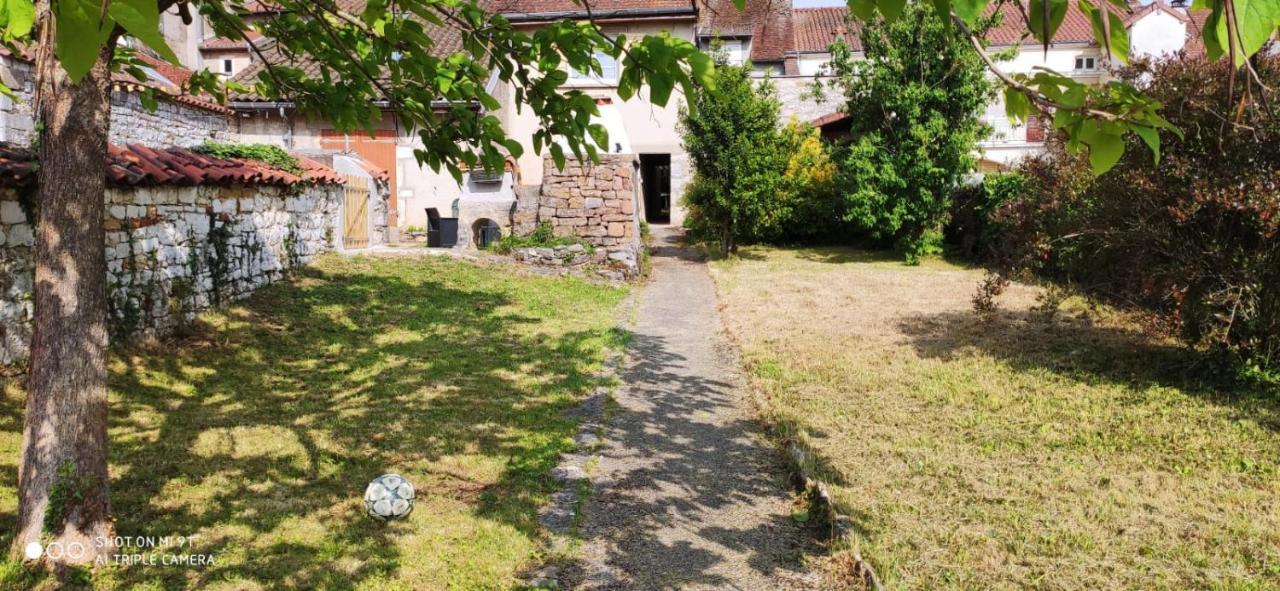 Maison De Charme Avec Jardin Cousance Exteriör bild