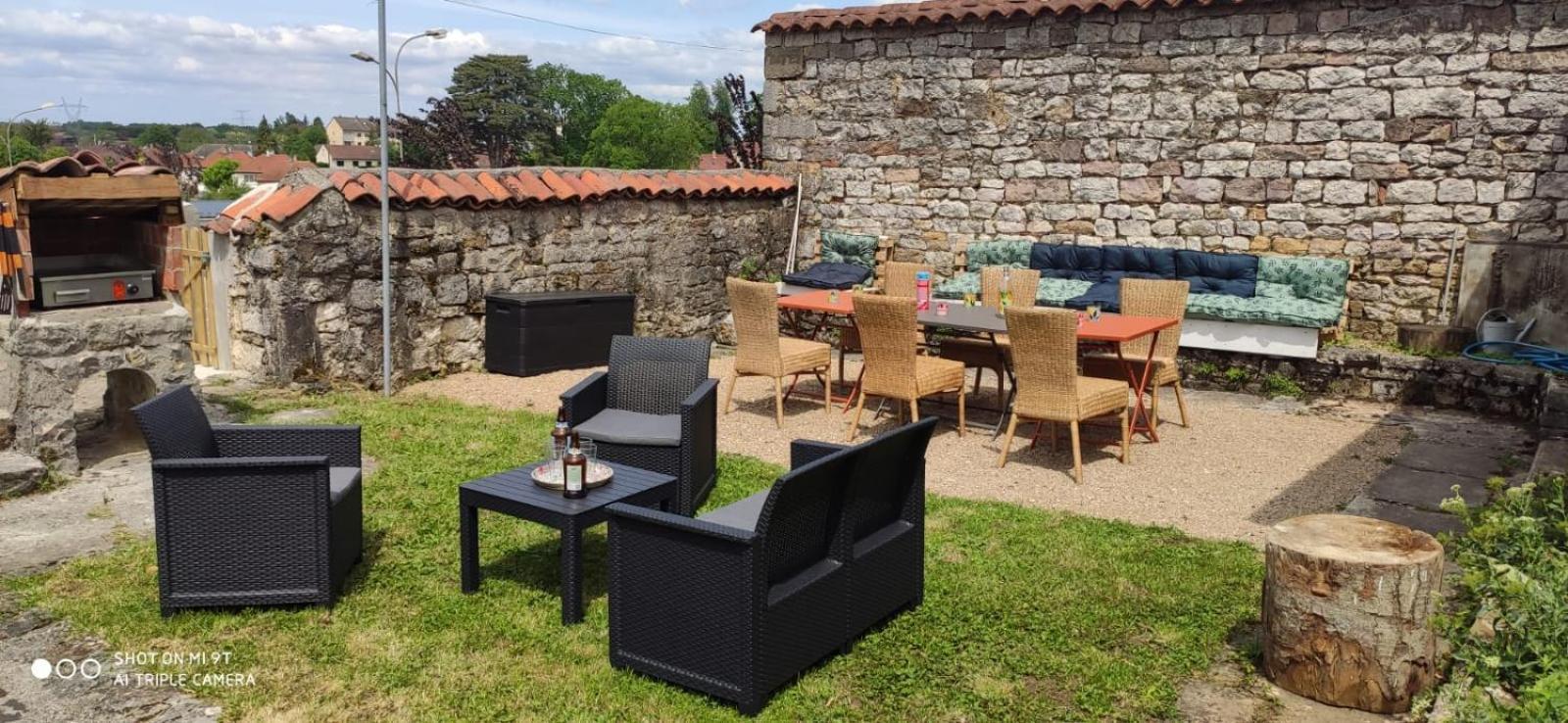 Maison De Charme Avec Jardin Cousance Exteriör bild